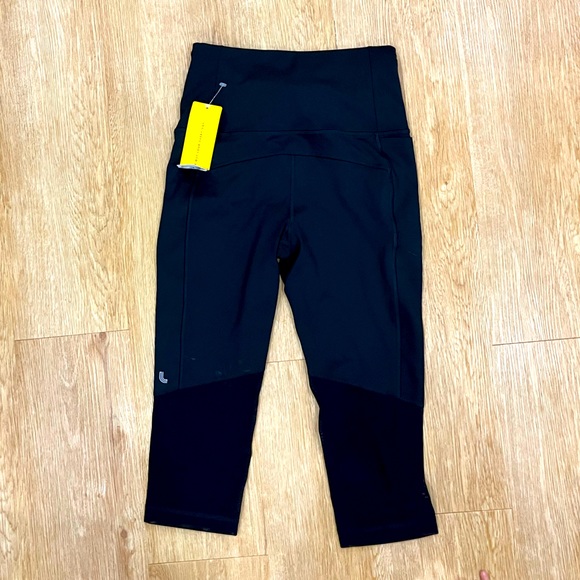 Lole Cropped Pants - Picture 2 of 2